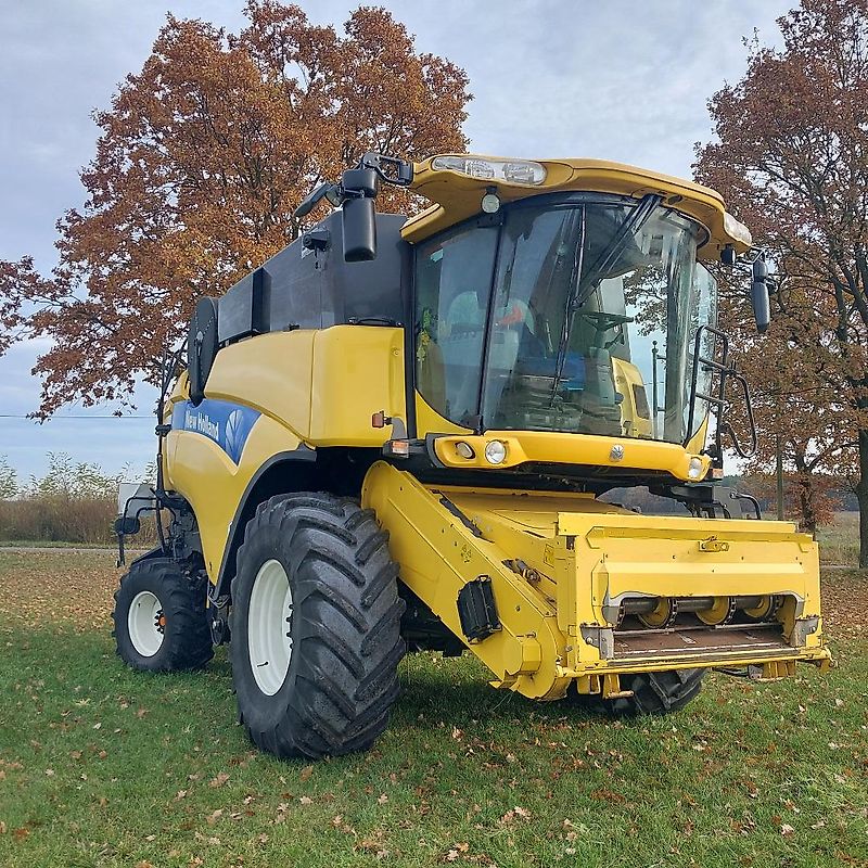 New Holland CX 8060