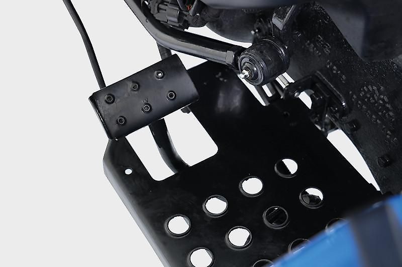 Solis 16 Frontlader / Ackerstollenbereifung / STVO / Allrad