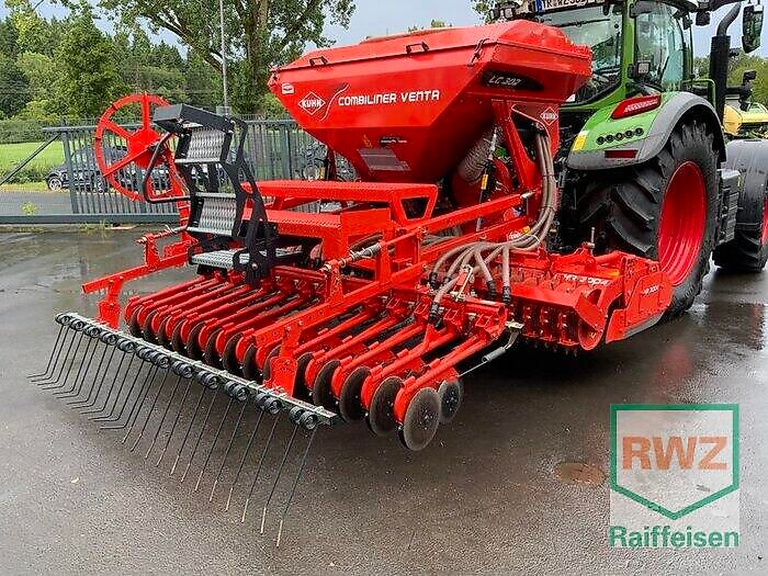 Kuhn Combiliner Venta LC302 (55+10,2 Ha)