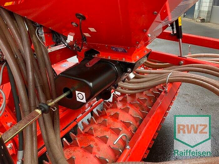 Kuhn Combiliner Venta LC302 (55+10,2 Ha)