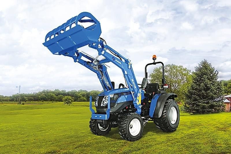 Solis 20 Frontlader / Ackerstollenbereifung / STVO / Allrad