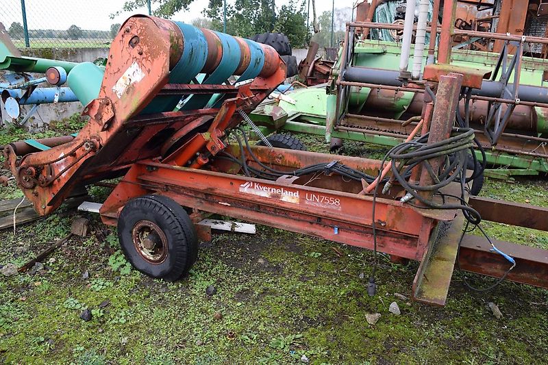 Kverneland UN7558