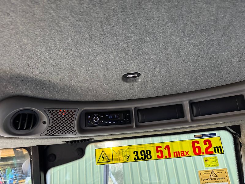 New Holland CR9080 c/w 30ft Varifeed Header