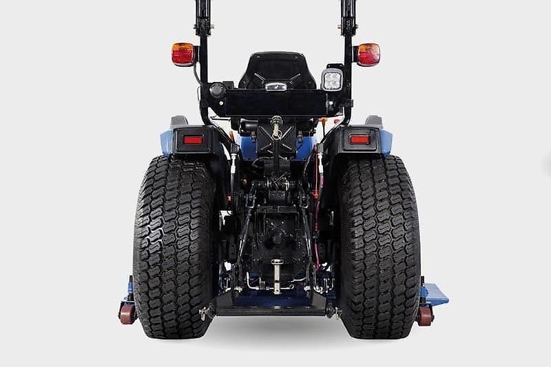 Solis 26 HST Frontlader Kleintraktor Ackerstollenbereifung