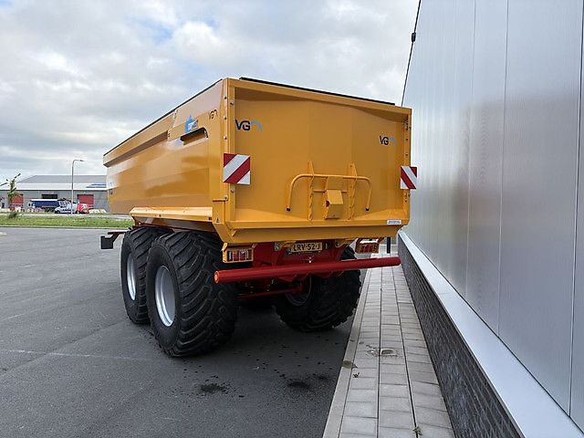 VGM EVEREST 24 LANDBOUWKIPWAGEN