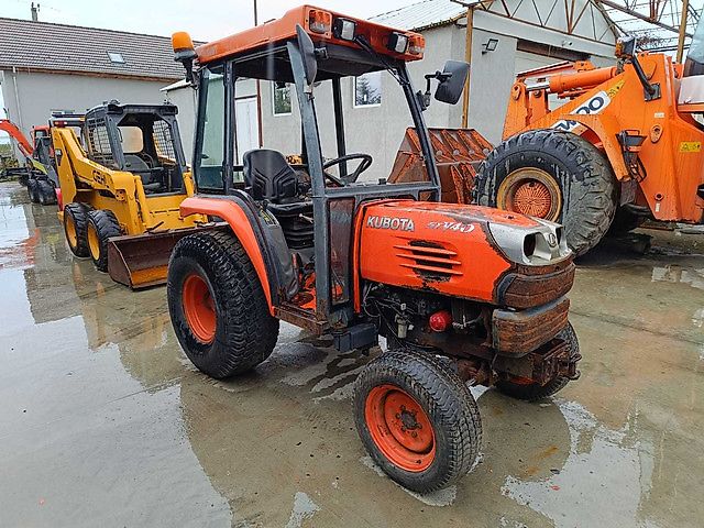 Kubota STV40