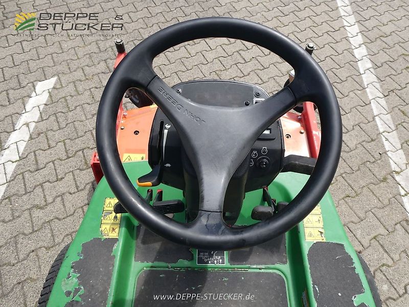 John Deere 1435
