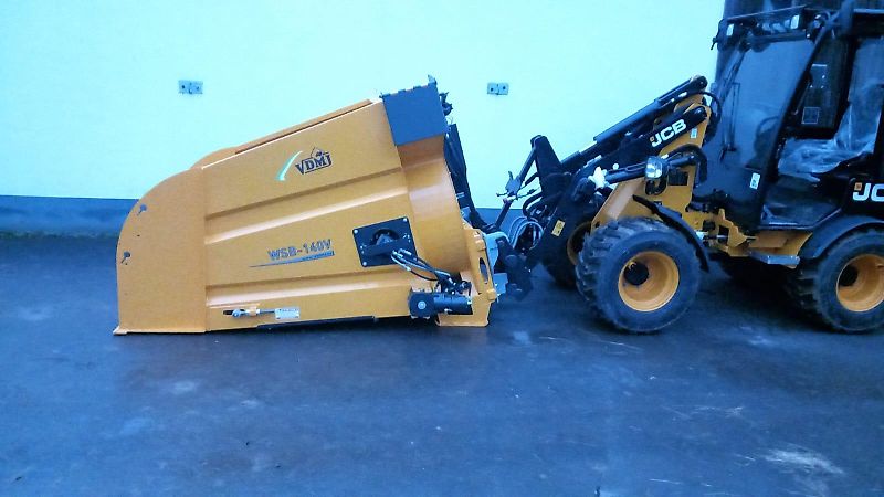 VDMJ Günstiger Strohverteiler WSB-140V Einstreumaschine Ballenauflöser