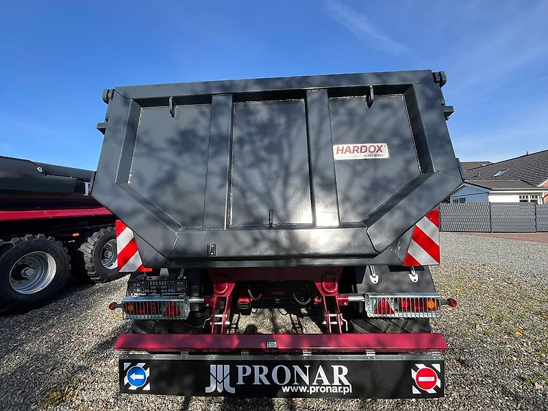 Pronar Halfpipe Erdmulde T701HP Top Angebot - am Lager