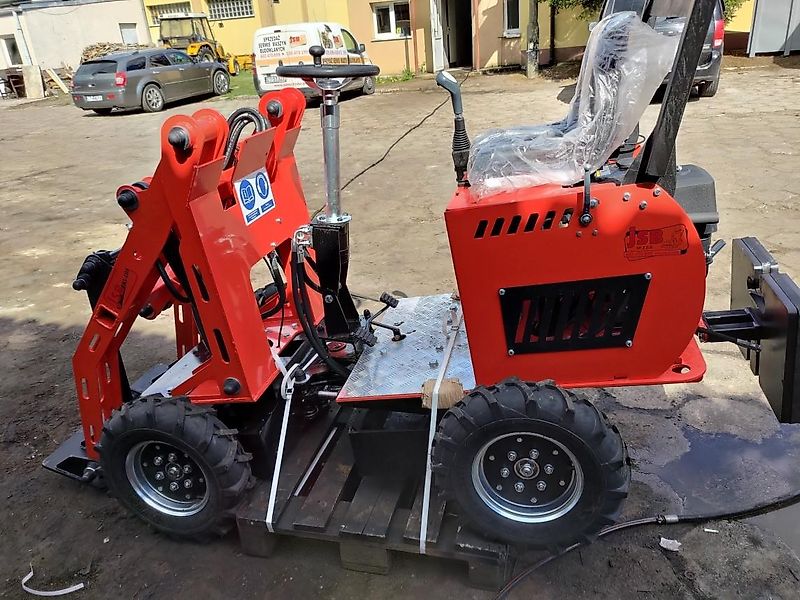 www.jsbmini.com Mini-Radlader mit Gelenk-/Wiegenradlader MS-L116KN JSB