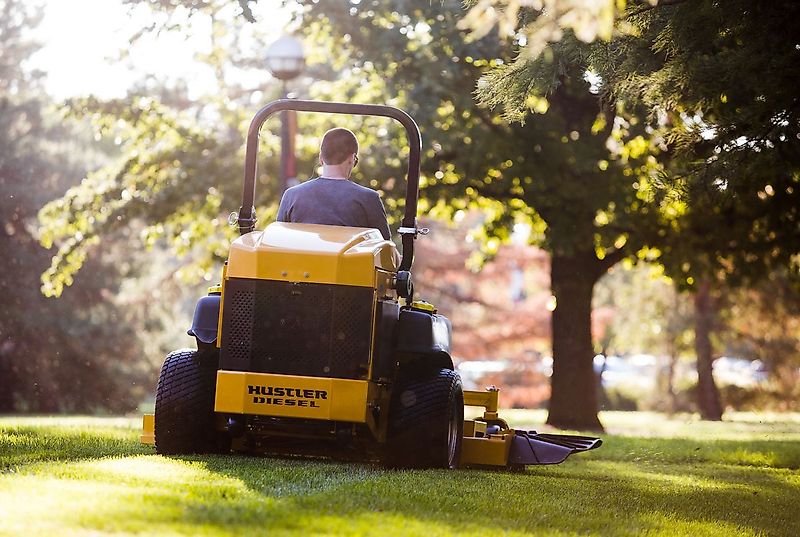 Hustler Z-Diesel 72&#34; Zero-Turn Aufsitzmäher