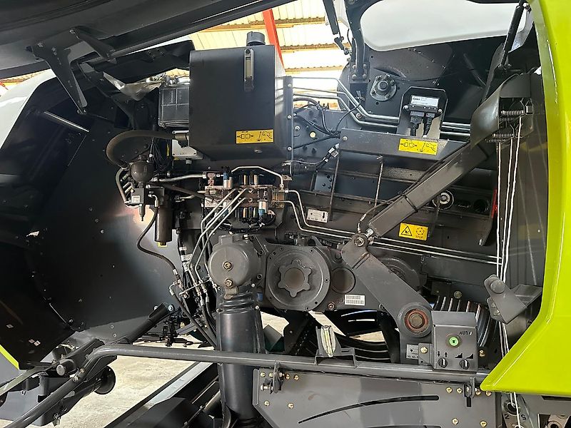 Claas Quadrant 4200 Rc