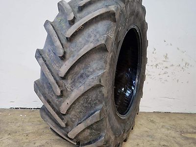 Bridgestone 650/65R38 Bridgestone VT-TRACTOR 169D TL VF GEBRUIKT 45MM Bridgestone 650/65R38 Bridgestone VT-TRACTOR 169D TL VF GEBRUIKT 45MM