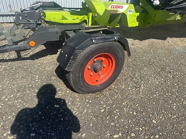 Claas Schneidwerkwagen 9,3 m