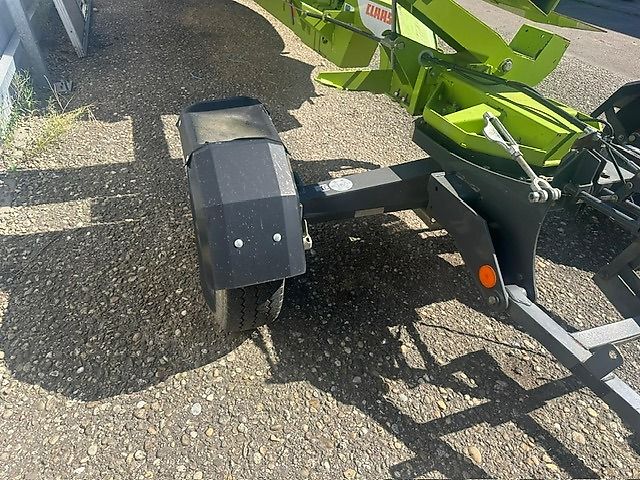Claas Schneidwerkwagen 9,3 m