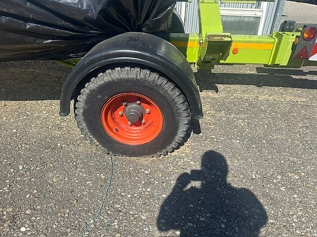 Claas Schneidwerkwagen 9,3 m