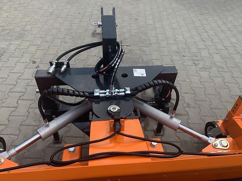 INTER-TECH D&D Landtechnika Schneeschild / Schneepflug / Schiebeschild