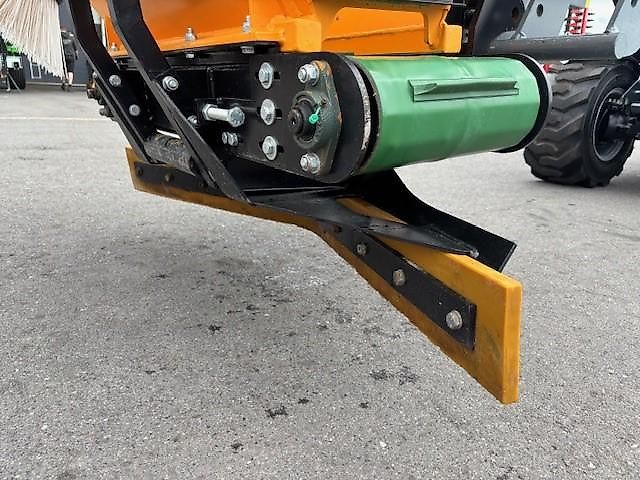 Giant ZV-600 Sägespäneverteiler