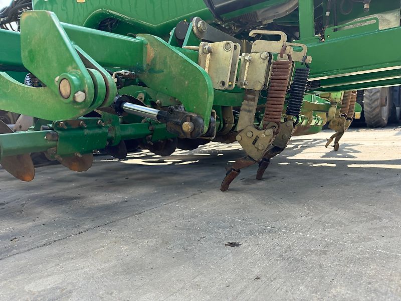 Great Plains Centurion 600 Seed Drill