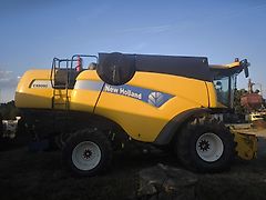 New Holland CX 8080 Elevation