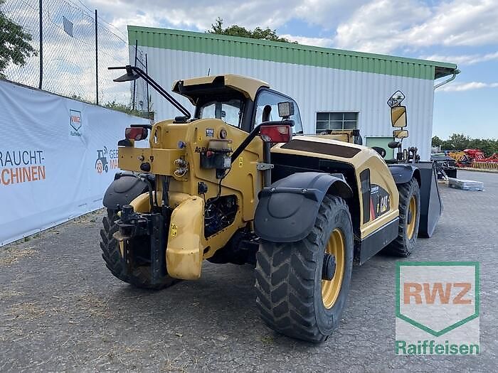 Caterpillar TH 407C Kompaktlad