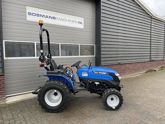 Solis 26 + minitractor NIEUW industriebanden 5 jaar GARANTIE