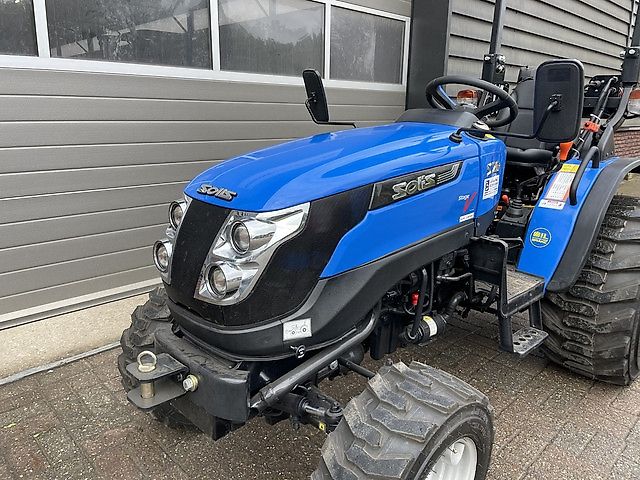 Solis 26 + minitractor NIEUW industriebanden 5 jaar GARANTIE
