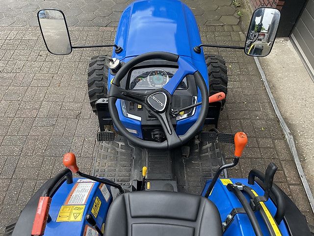 Solis 26 + minitractor NIEUW industriebanden 5 jaar GARANTIE