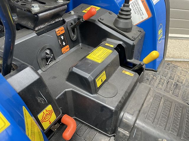 Solis 26 + minitractor NIEUW industriebanden 5 jaar GARANTIE