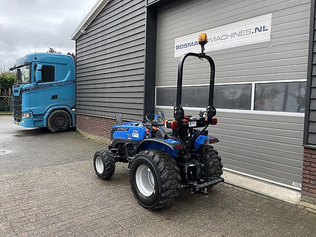Solis 26 + minitractor NIEUW industriebanden 5 jaar GARANTIE
