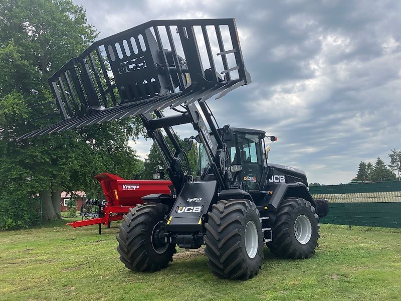JCB 435S