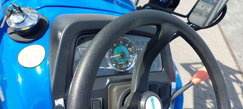 Solis Kompakt-Traktor mit Frontlader Solis 26 #Solis #Neu