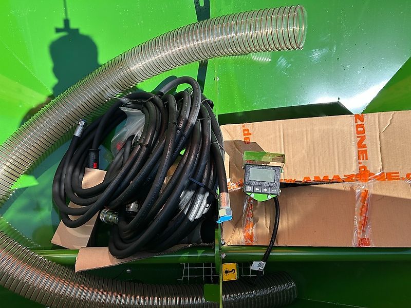 Amazone F-Tender 2200