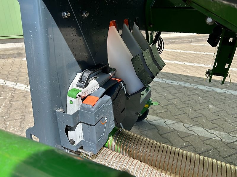 Amazone F-Tender 2200