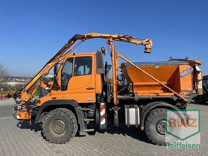 mulag Mercedes-Benz Unimog U 300 mit