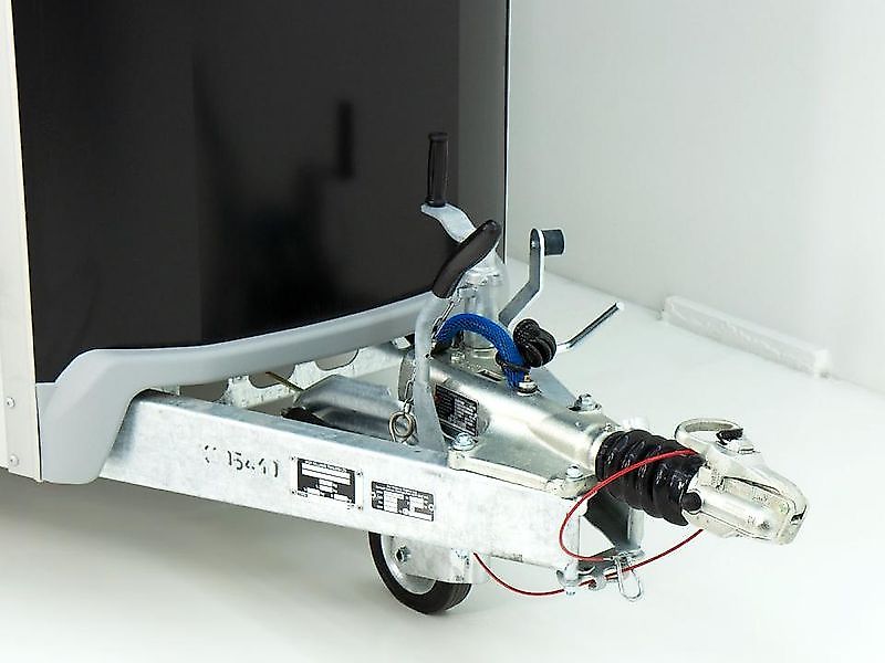 Ifor Williams Pferdeanhänger HBX 511|Sattelkammer