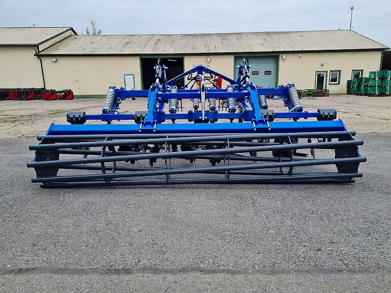 BM Maschinenbau Grubber, Mulchsaatgrubber mit Rohrstabwalze u. Scheibennachläufer