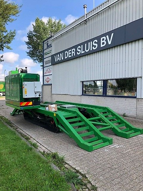 J. van der Sluis BV. Bloemkool / Broccoli oogstrups