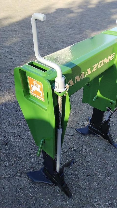 Amazone TL 302 Vorbaugrubber für Kreiselegge mit 300cm Arbeitsbreite 4 Stile Strichabstand 75cm Ideal für Maisanbau 75cm Reihenabstand um die Pflugsohle aufzubrechen(Wasserführung)