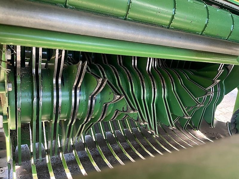 Krone Comprima F 125 XC