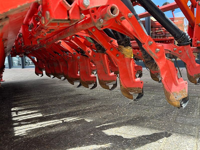 Kuhn Integra 3000 + HRB 302