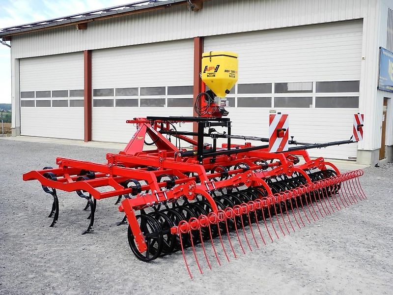 POM Leichtgrubber Meteor II 5,0m - optional mit APV Streuer