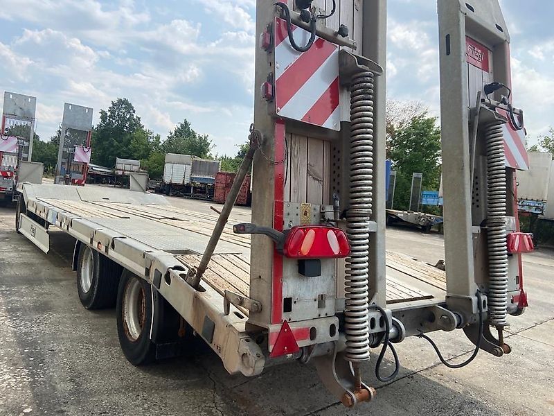 Fliegl DTS 300 3 Achs Tiefladeranhänger