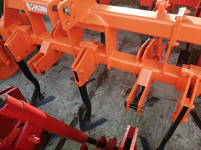 Howard Kongskilde Becker Howard kein Maschio Kerner Amazone Lemken Frontgrubber 250 cm Arbeitsbreite alle 7 Stiele sind auf einem stabile Tragrahmen geschraubt zur universellen Arbeitseinstellung 2 große Stützräder zur exakten Tiefeneinstellung mit Hitch & Zapf