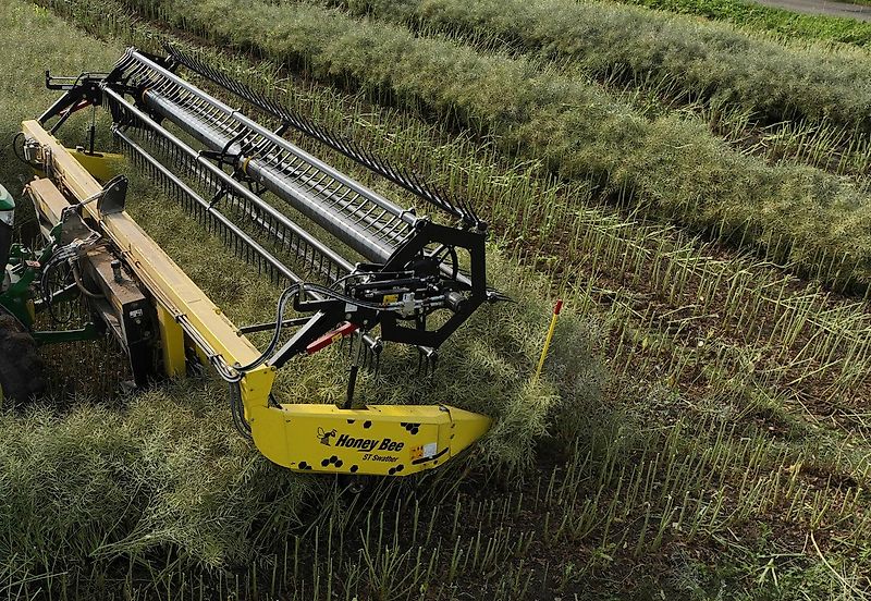 Honey Bee ST 25 - BANDSCHWADMÄHWERK