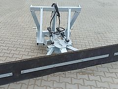 Futterschieber Hydraulisch 2.2m / Mestschuif Hydraulische / Répartiteur de Lisier Hydraulique