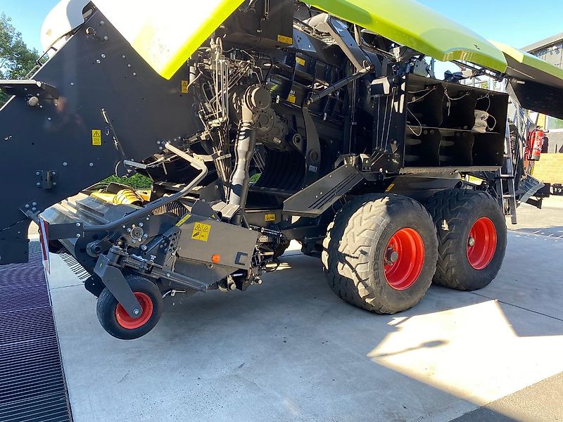 Claas Quadrant 5300 RC 9572 Ballen