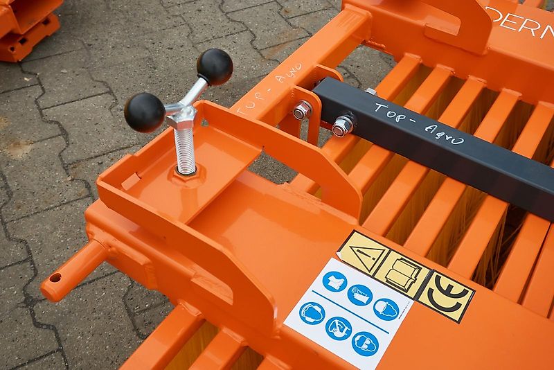 Top-Agro Kehrbesen Sehr Stabil Gabelstapler BEST PRODUKT !!NEU!! KB-WM150