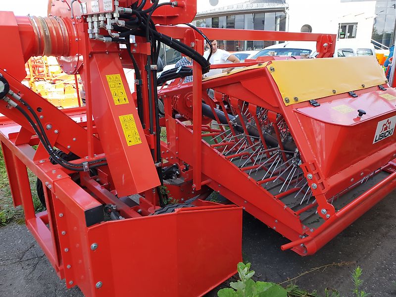 Lisicki Mähdrescher/ Vollerntemaschine/ Harvester/ Kombajn połówkowy do porzeczek/Segador