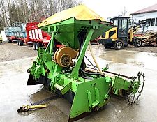 Deutz-Fahr Z2100 Zinken-Rotoregge mit pneumatischer Sämaschine Deutz-Fahr Z2100 Zinken-Rotoregge mit pneumatischer Sämaschine